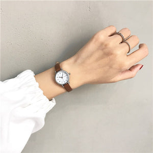 Women's Fashion White Small Watches 2019 Ulzzang Brand Ladies Quartz Wristwatch Simple Retr Montre Femme With Leather Band Clock